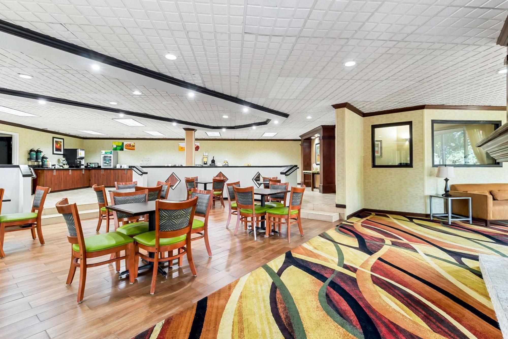 Quality Inn & Suites Florence Civic Center Eksteriør bilde