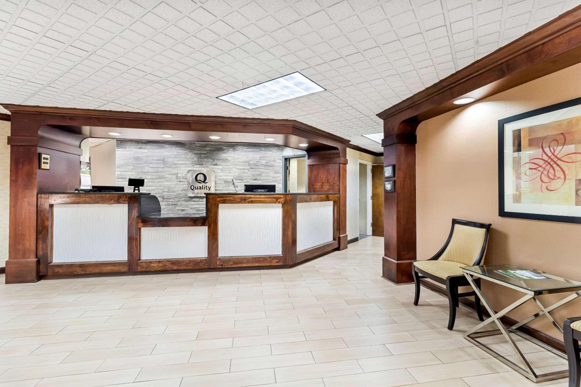 Quality Inn & Suites Florence Civic Center Eksteriør bilde