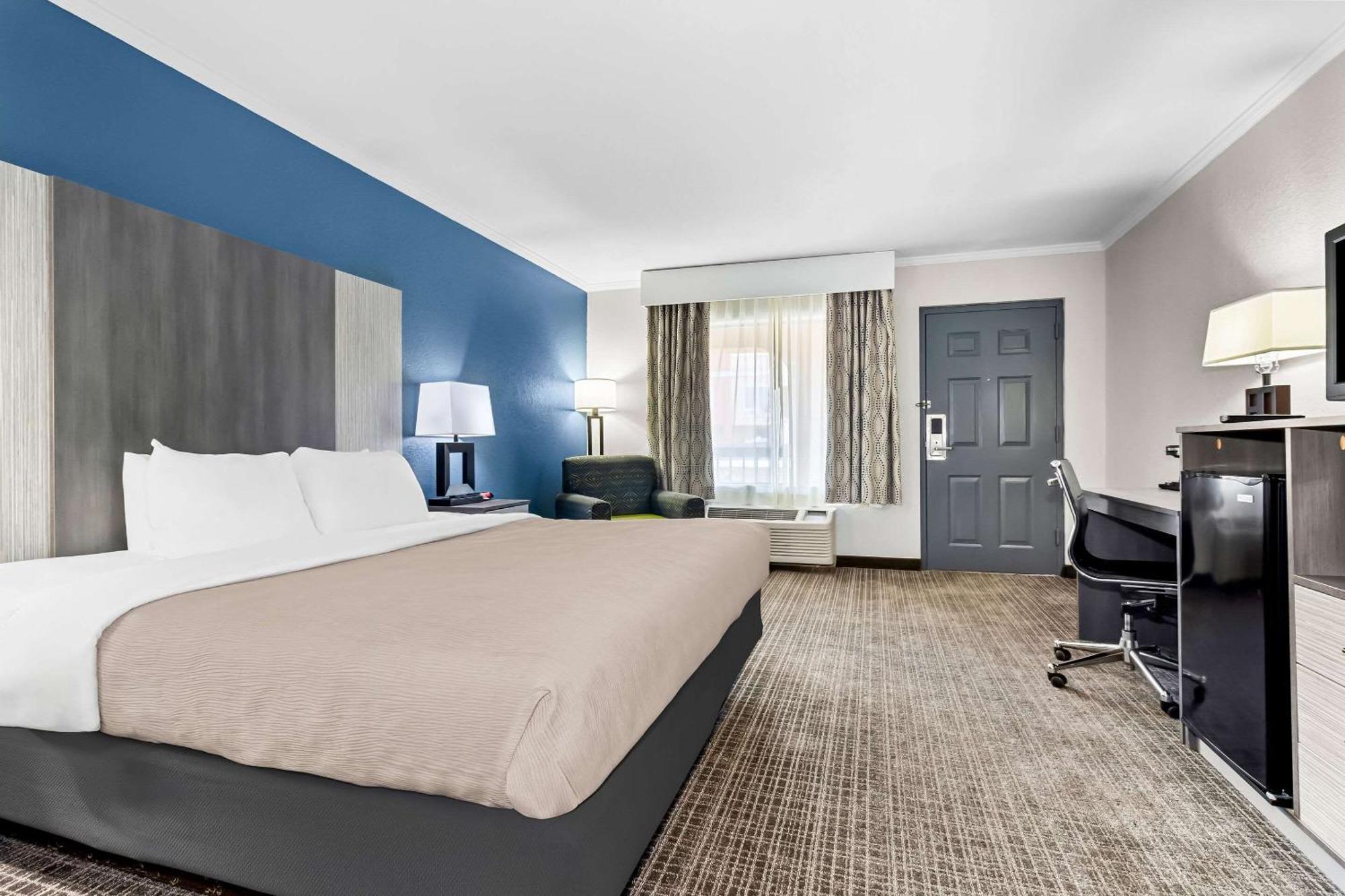 Quality Inn & Suites Florence Civic Center Eksteriør bilde