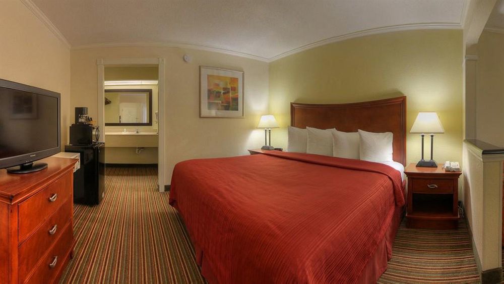 Quality Inn & Suites Florence Civic Center Eksteriør bilde