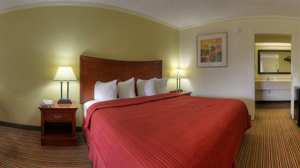 Quality Inn & Suites Florence Civic Center Eksteriør bilde