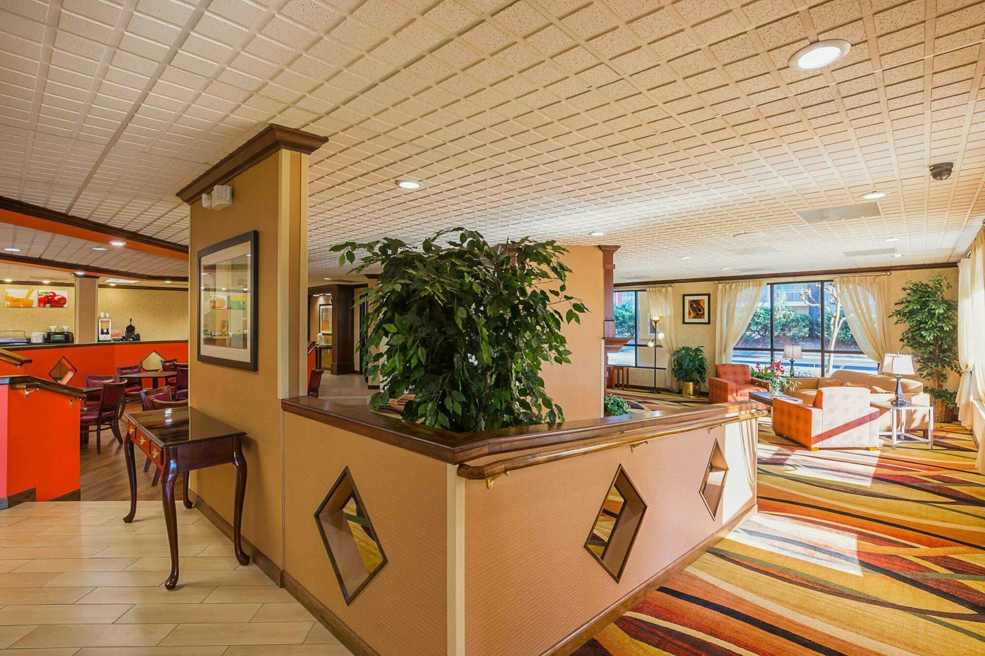 Quality Inn & Suites Florence Civic Center Eksteriør bilde
